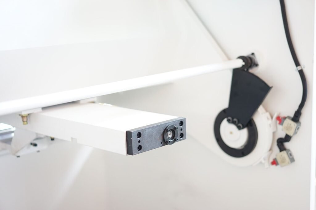 直线导轨后挡料