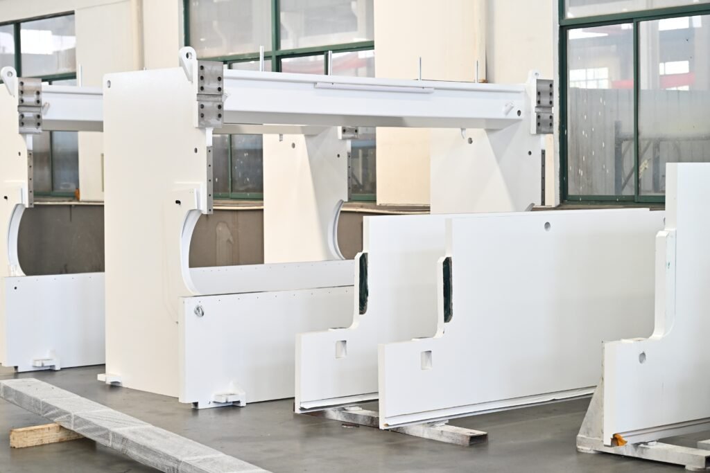 Heavy-duty CNC bending machine frames and tempered rams in Liangji factoryv