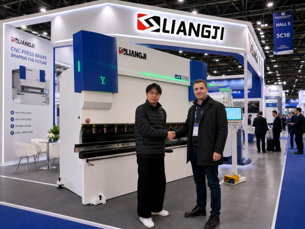 Liangji sales team with international customer at industrial CNC