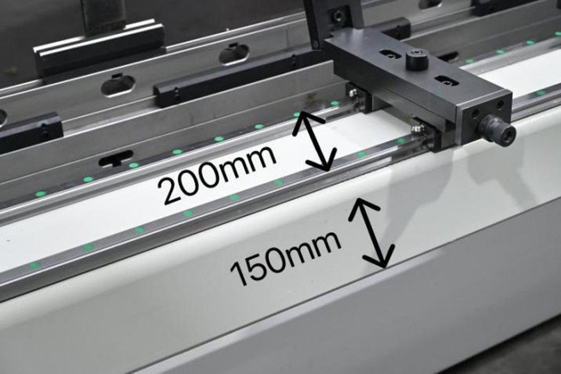 Heavy-Duty Beam Construction Backgauge